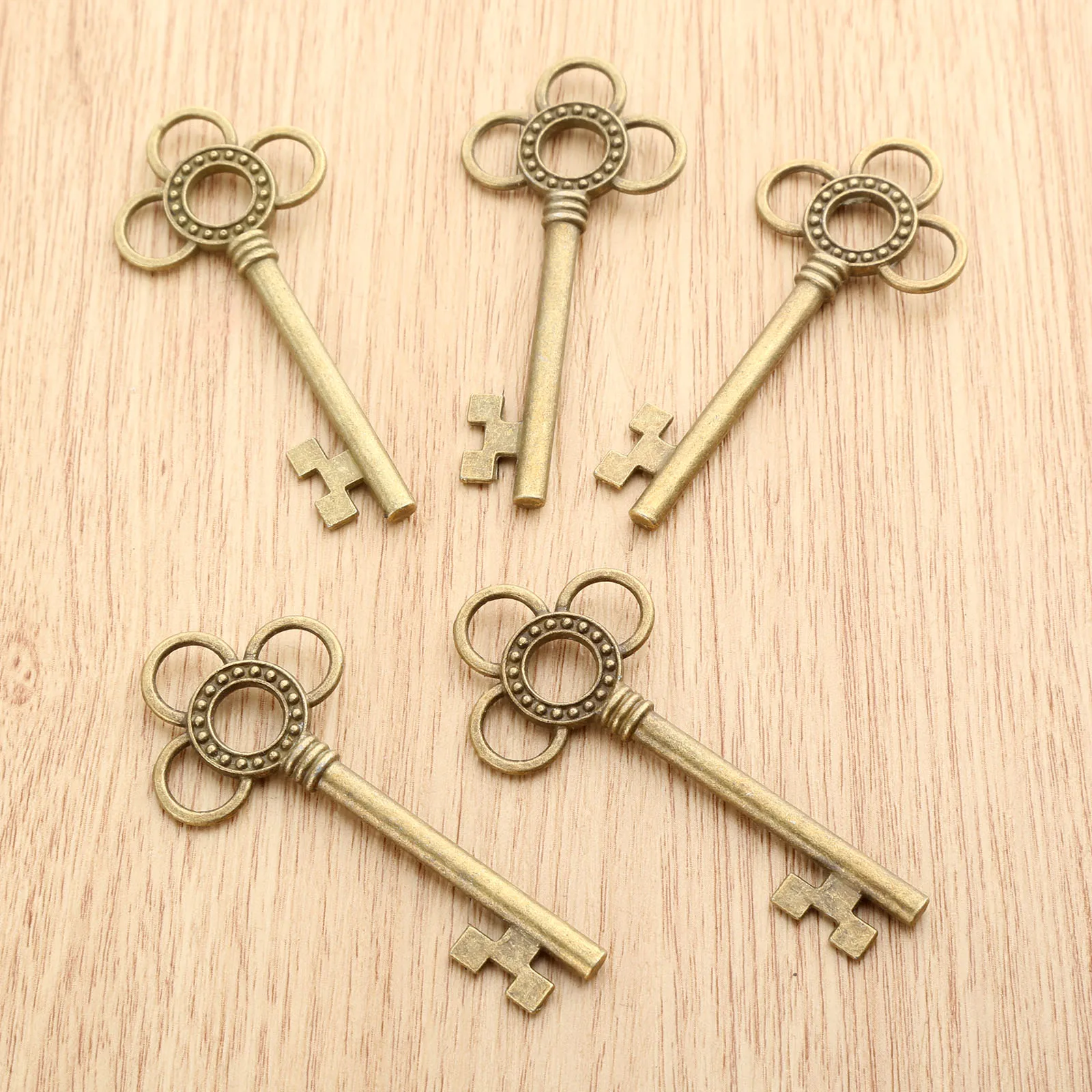 5Pcs Vintage Old Look Skeleton Keys Fancy Heart Bow Necklace Pendants Vintage look skeleton Keys 62*28mm
5Pcs Vintage Old Look Skeleton Keys Fancy Heart Bow Necklace Pendants Vintage look skeleton Keys 62*28mm