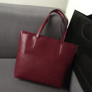 Fashion Female Handbags Women PU Leather Tote Hobo Bag Shoulder Bag for Ladies Large Capacity Solid Color Hot Sale 
Fashion Female Handbags Women PU Leather Tote Hobo Bag Shoulder Bag for Ladies Large Capacity Solid Color Hot Sale