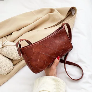 Women Small Shoulder Bag Vintage Female Bag Zipper Messenger Pack Mediaeval Style Bolsa Feminina Female Bag Retro Totes
Women Small Shoulder Bag Vintage Female Bag Zipper Messenger Pack Mediaeval Style Bolsa Feminina Female Bag Retro Totes