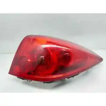 26555AU21B LEFT REAR light NISSAN FIRST SALOON (P12) 
26555AU21B LEFT REAR light NISSAN FIRST SALOON (P12)