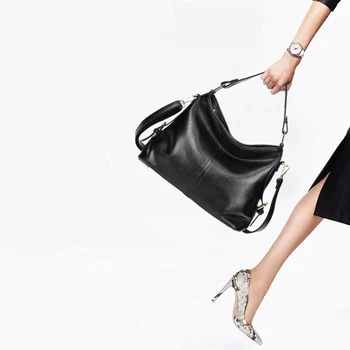 Woman Fashion Handbag Lady Oil Leather Bag Crossbody Bag 
Woman Fashion Handbag Lady Oil Leather Bag Crossbody Bag