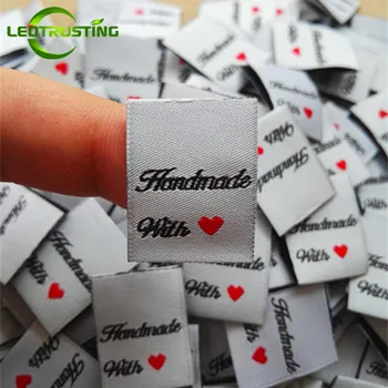 200pcs/Lot 20x50mm Mixed Black/White Centre Folded "Handmade With Love" Clothing Tags High Density Red Heart Woven Tagging Label
200pcs/Lot 20x50mm Mixed Black/White Centre Folded "Handmade With Love" Clothing Tags High Density Red Heart Woven Tagging Label