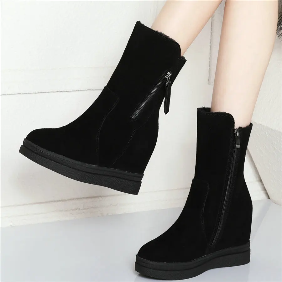 Женские замшевые ботильоны на танкетке, зимние ботинки из коровьей замши, с круглым носком, на высоком каблуке и платформе, оксфорды
Женские замшевые ботильоны на танкетке, зимние ботинки из коровьей замши, с круглым носком, на высоком каблуке и платформе, оксфорды