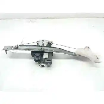013039 WINDOW LIFTER REAR LEFT FORD MONDEO SALOON (GE)
013039 WINDOW LIFTER REAR LEFT FORD MONDEO SALOON (GE)