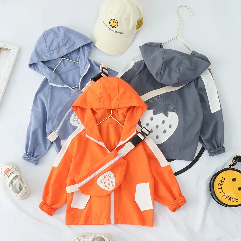2020 Spring And Autumn Children Strawberry Embroidery Joint Hooded Coat One-Piece BOY'S Top Hoodie
2020 Spring And Autumn Children Strawberry Embroidery Joint Hooded Coat One-Piece BOY'S Top Hoodie