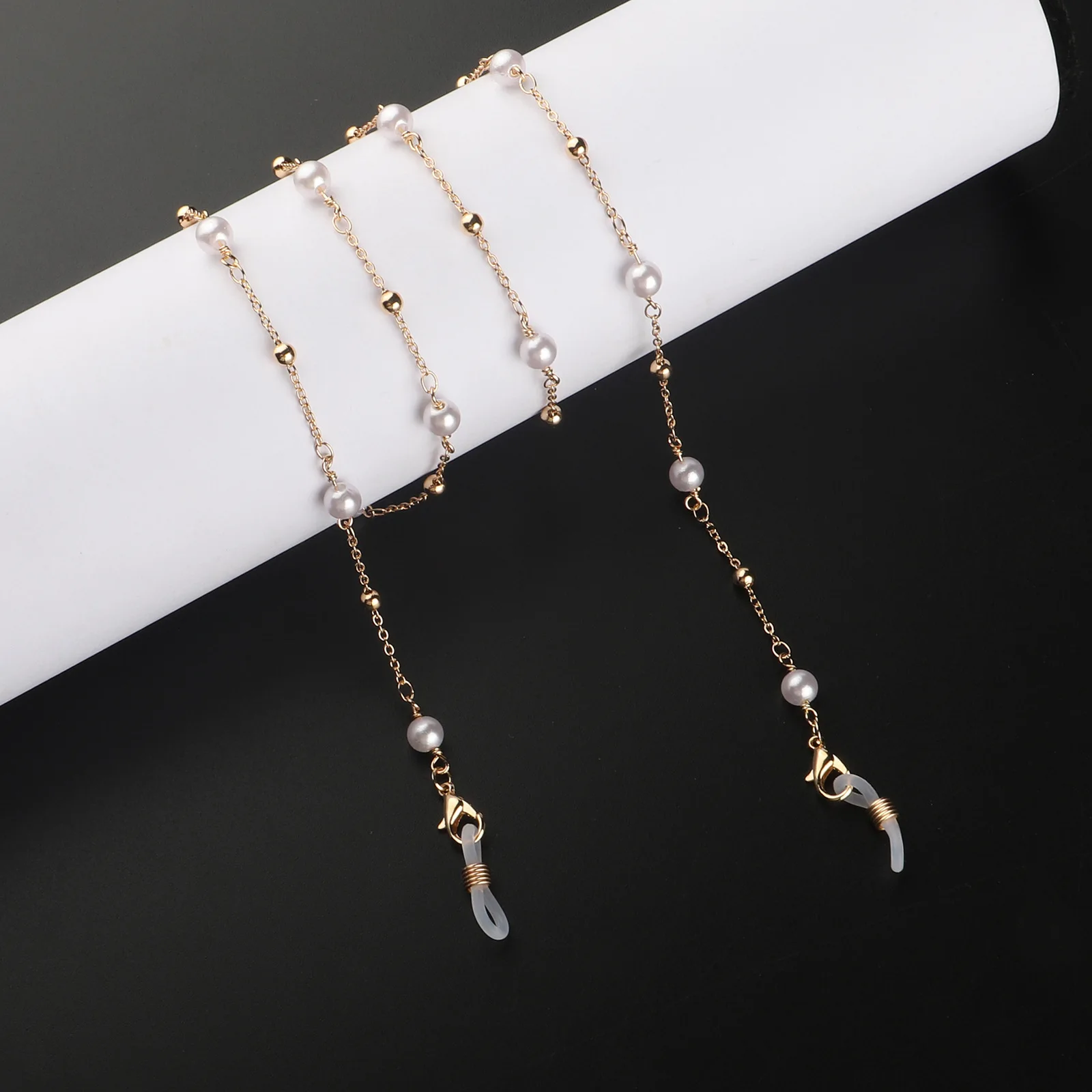 Fashion Chic Womens Eyeglass Chains Sunglasses Reading Glasses Gold Imitation pearls Chain Eyewears Cord Holder Neck Strap Rope
Fashion Chic Womens Eyeglass Chains Sunglasses Reading Glasses Gold Imitation pearls Chain Eyewears Cord Holder Neck Strap Rope