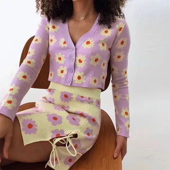 NCLAGEN Lovely Yellow Flowers Long Sleeve Knitted Cardigan Women V Neck Single Breasted Sweater Streetwear Cropped Top Outerwear
NCLAGEN Lovely Yellow Flowers Long Sleeve Knitted Cardigan Women V Neck Single Breasted Sweater Streetwear Cropped Top Outerwear