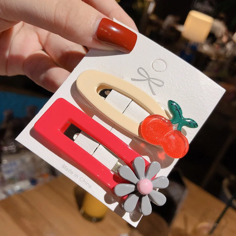2Pcs/Pack High Style Cute Fruit Flower Hair Clips Girls Lovely Daisy Hairpins Kids Ornament Hair Accessories As For Gift
2Pcs/Pack High Style Cute Fruit Flower Hair Clips Girls Lovely Daisy Hairpins Kids Ornament Hair Accessories As For Gift