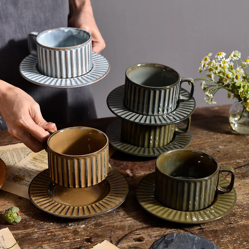 

Kiln-turned Vintage Ceramic Cup Dish Set Teacups for Afternoon Tea Flower Pattern Coffee Cups Mugs