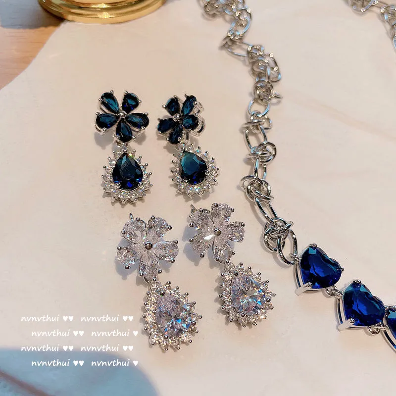 Korean Fashion Trend New Stainless Steel Quality Jewelry Luxury Goods For Women Hanging Earring Charms Elegant Feminine Accessor
Korean Fashion Trend New Stainless Steel Quality Jewelry Luxury Goods For Women Hanging Earring Charms Elegant Feminine Accessor