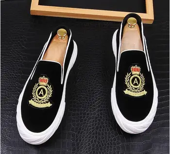 2020 Brand New Arrival Men Fashion Loafers Print Tiger Embroidery Wedding Shoes Moccasins Male Homecoming Men Sneakers
2020 Brand New Arrival Men Fashion Loafers Print Tiger Embroidery Wedding Shoes Moccasins Male Homecoming Men Sneakers