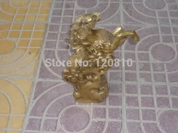 Rare Qing Dynasty (QianLong1736-1792) copper flying Horse Statue/ Sculpture
Rare Qing Dynasty (QianLong1736-1792) copper flying Horse Statue/ Sculpture