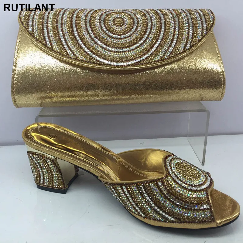 Gold Color Matching Shoes and Bag Set Decorated with Rhinestone Italian Shoes with Matching Bag High Quality African Shoes Bag
Gold Color Matching Shoes and Bag Set Decorated with Rhinestone Italian Shoes with Matching Bag High Quality African Shoes Bag