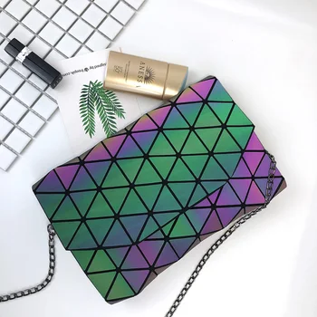 2020 new Flap Women's Handbags Night Luminous Irregular Geometric Female Bag Diamond Grid Pattern Purse Chain Crossbody Bags
2020 new Flap Women's Handbags Night Luminous Irregular Geometric Female Bag Diamond Grid Pattern Purse Chain Crossbody Bags