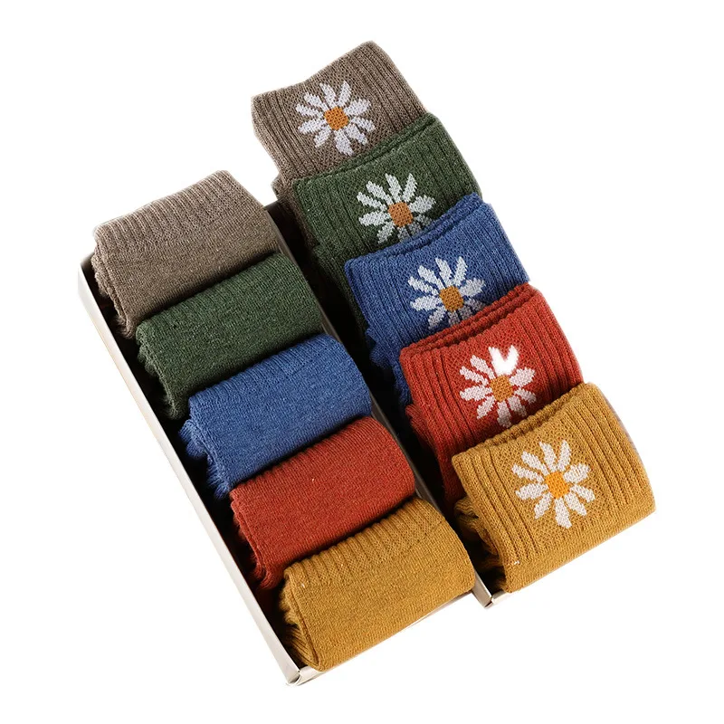 2020 Socks Women Winter Plus Velvet Thick Warm Terry Socks Ladies Korean Medium Tube Chrysanthemum Towel Socks Home Floor Socks
2020 Socks Women Winter Plus Velvet Thick Warm Terry Socks Ladies Korean Medium Tube Chrysanthemum Towel Socks Home Floor Socks