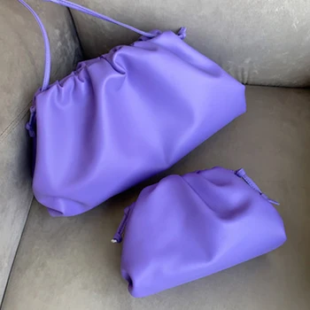 2020 new net red with the same paragraph true cloud bag fashion cowhide female bag shoulder messenger hand dumpling bag handbag
2020 new net red with the same paragraph true cloud bag fashion cowhide female bag shoulder messenger hand dumpling bag handbag
