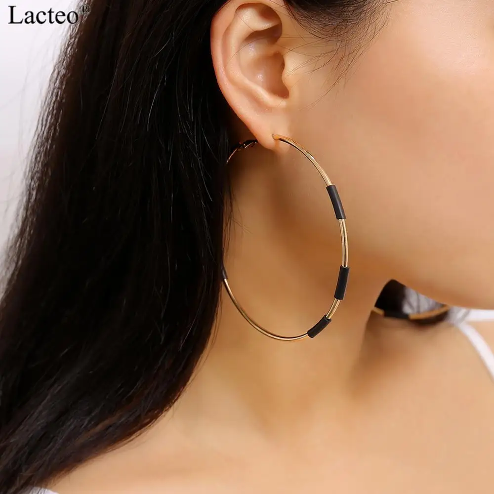 Lacteo Punk Golden Big Round Circle Hoop Earrings for Women Hip Hop Hollow Hoop Earrings Satatement Fashion Female Earrings Gift
Lacteo Punk Golden Big Round Circle Hoop Earrings for Women Hip Hop Hollow Hoop Earrings Satatement Fashion Female Earrings Gift