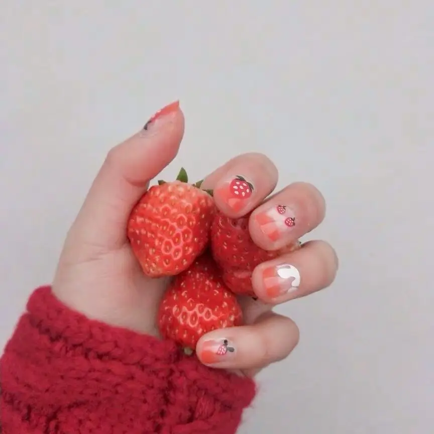 Gradual transparent pure color with Strawberry pattern fake nails Japanese cute cartoon false nails french 24pcs full nail tips
Gradual transparent pure color with Strawberry pattern fake nails Japanese cute cartoon false nails french 24pcs full nail tips