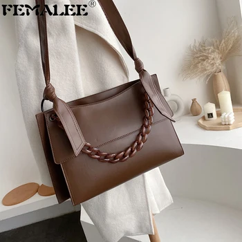 PU Leather Luxury Retro Korean Designer Bucket Bag Large Capacity Winter Shopping Shoulder Bag Lady Acrylic Chains Messenger Bag
PU Leather Luxury Retro Korean Designer Bucket Bag Large Capacity Winter Shopping Shoulder Bag Lady Acrylic Chains Messenger Bag