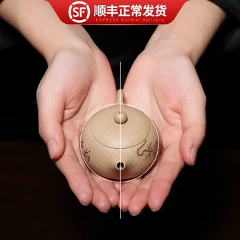 Mini Yixing Zisha teapot Xishi small capacity small size raw ore section mud pure hand-made teapot household tea set
Mini Yixing Zisha teapot Xishi small capacity small size raw ore section mud pure hand-made teapot household tea set