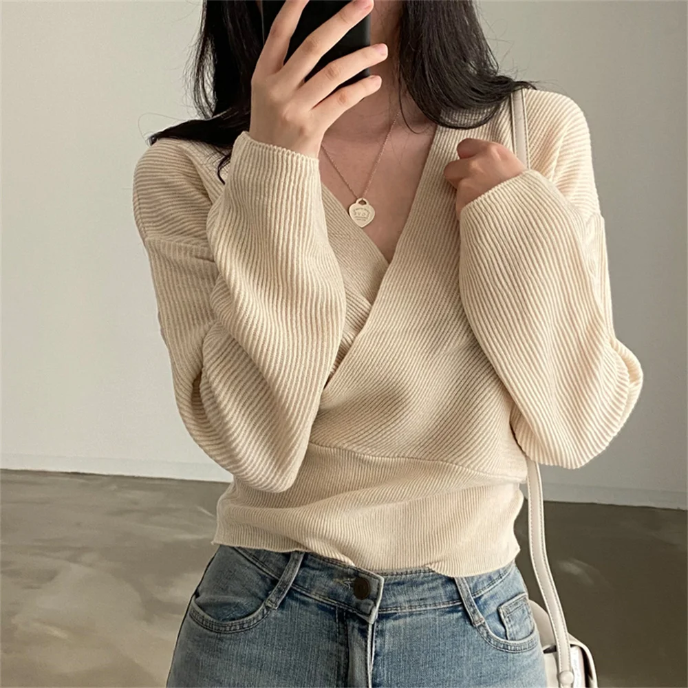 New Autumn V-Neck Sexy Knitted Women Sweaters Full Sleeve Slim Pullover All Match Fashion New Stylish Jumpers Knitwear Casual
New Autumn V-Neck Sexy Knitted Women Sweaters Full Sleeve Slim Pullover All Match Fashion New Stylish Jumpers Knitwear Casual