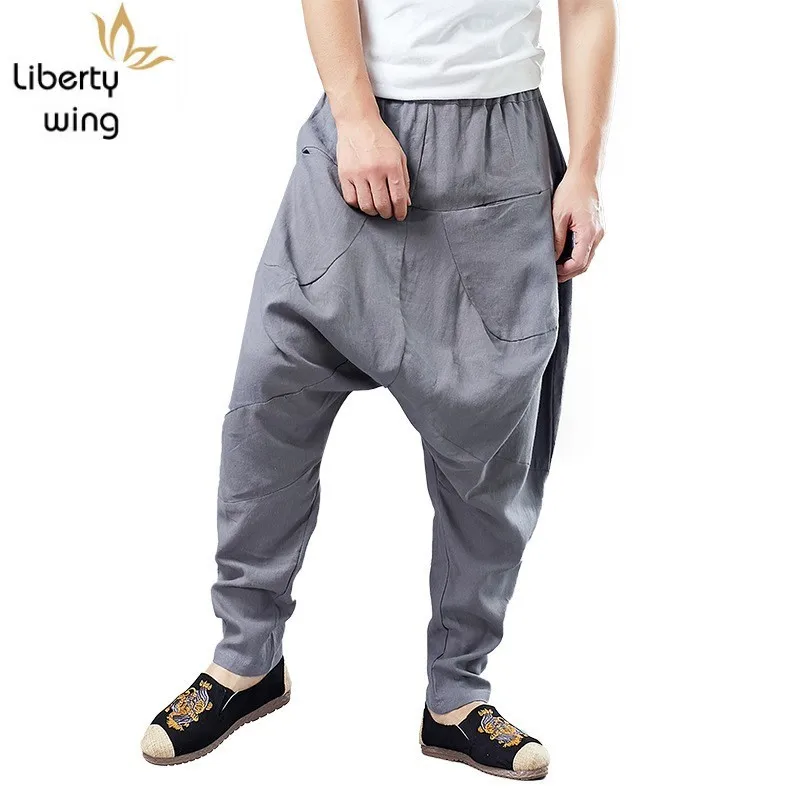 2020 Spring Hip Hop Loose Harem Pants Men Joggers Vintage Solid Casual Cross-Pants Elastic Waist Pencil Trousers Male Streetwear
2020 Spring Hip Hop Loose Harem Pants Men Joggers Vintage Solid Casual Cross-Pants Elastic Waist Pencil Trousers Male Streetwear