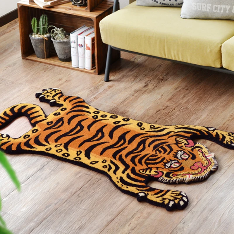 Handmade 80% wool tiger handmade 20% cotton meditation tiger carpet living room sofa bedroom bedside mat home floor mat 
Handmade 80% wool tiger handmade 20% cotton meditation tiger carpet living room sofa bedroom bedside mat home floor mat