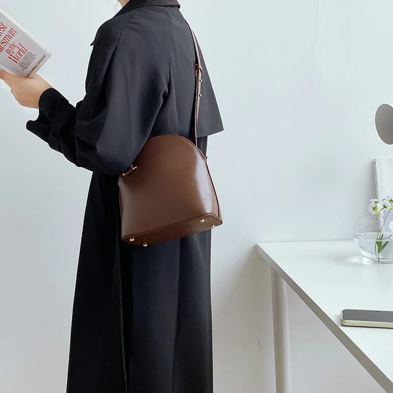 Crossbody Bags for Women Shoulder Bags Bolsos Para Mujer New Single Shoulder Bag Oblique Satchel Fashion Retro Saddle Bags
Crossbody Bags for Women Shoulder Bags Bolsos Para Mujer New Single Shoulder Bag Oblique Satchel Fashion Retro Saddle Bags