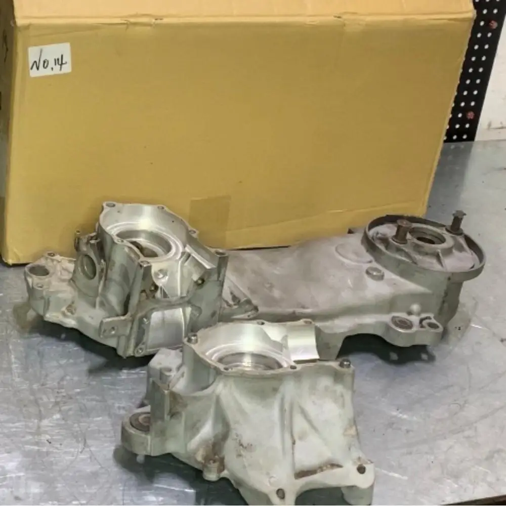 DIO50 engine block AF18 AF24 AF27 AF28 crankcase tuning big bore cylinder 54mm crankshaft 54.5mm racing variator 96mm dio 50
DIO50 engine block AF18 AF24 AF27 AF28 crankcase tuning big bore cylinder 54mm crankshaft 54.5mm racing variator 96mm dio 50