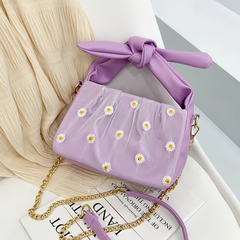 Little Daisy Embroidery Ladies Hand Bags Women Bow Shoulder Bags 2020 Fashion Chain Clouds Crossbody Bags For Women Fold Handbag
Little Daisy Embroidery Ladies Hand Bags Women Bow Shoulder Bags 2020 Fashion Chain Clouds Crossbody Bags For Women Fold Handbag