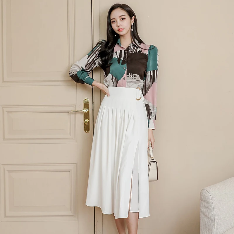 ZAWFL Autumn 2 Pieces Office Lady Sets Women Butterfly Tops Vintage Printed Pleated Skirt And Shirt Loose Casual Suit
ZAWFL Autumn 2 Pieces Office Lady Sets Women Butterfly Tops Vintage Printed Pleated Skirt And Shirt Loose Casual Suit