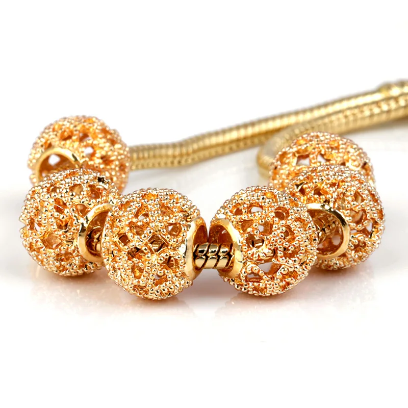 10Pcs a Lot Gold Flower Beads Fit For Pandora Charms Bracelet Round DIY Bead European Murano Czech Spacer Beads Love Charm
10Pcs a Lot Gold Flower Beads Fit For Pandora Charms Bracelet Round DIY Bead European Murano Czech Spacer Beads Love Charm