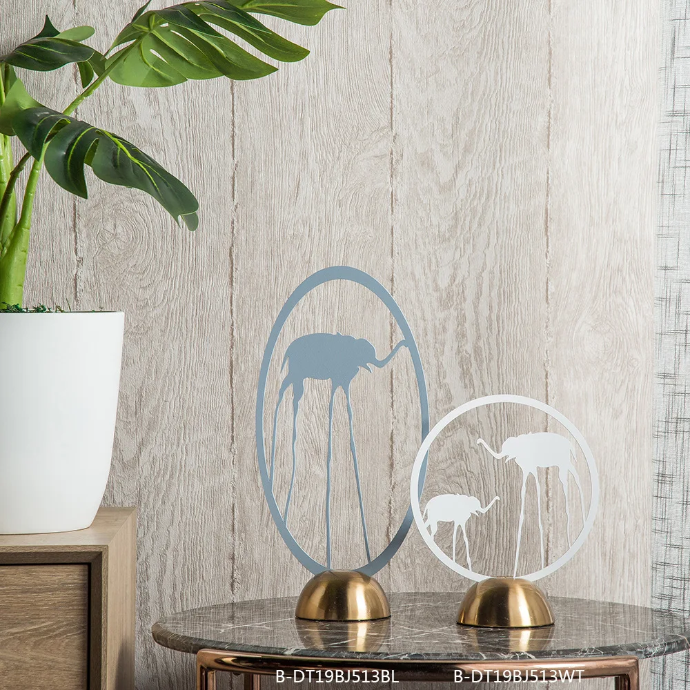 Iron Art Creative Modern Metal Home Ornament Desktop Decoration Fun Decoration Home Soft Decoration Crafts