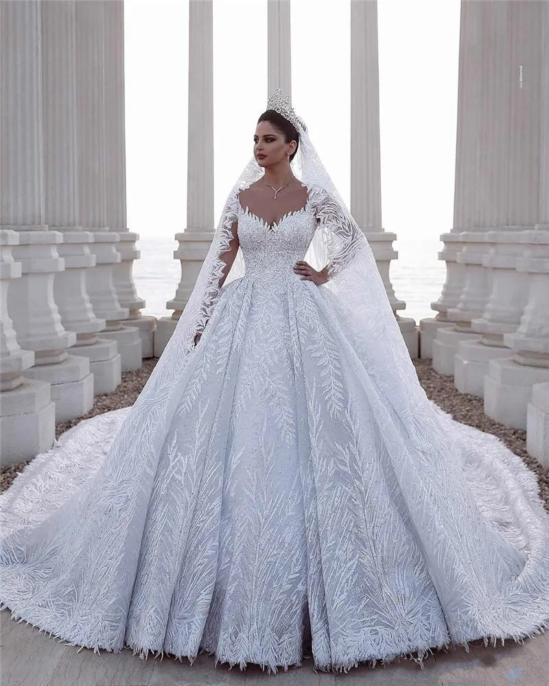 BacklakeGIrls Long Sleeve Lace Appliqued Ball Gown Wedding Dress Vintgae Crystal Beaded Saudi Arabic Dubai Plus Size Bridal Gown
BacklakeGIrls Long Sleeve Lace Appliqued Ball Gown Wedding Dress Vintgae Crystal Beaded Saudi Arabic Dubai Plus Size Bridal Gown