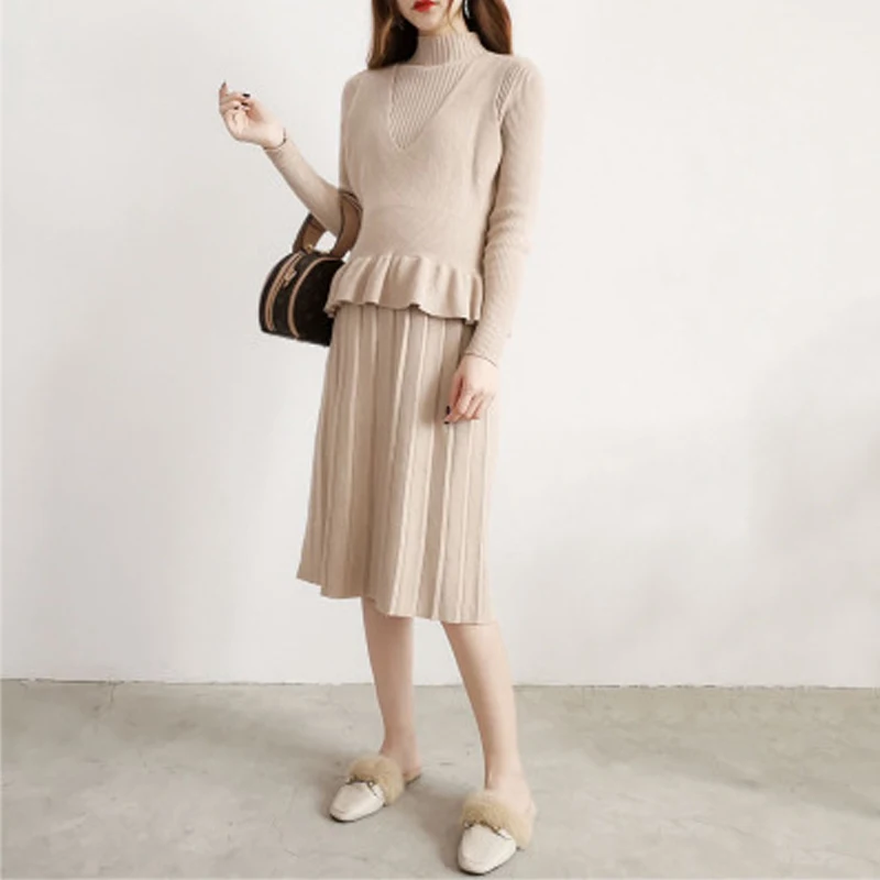 Autumn new dress female long-sleeved shirt in the long section of knitted skirt two sets of foreign gas
Autumn new dress female long-sleeved shirt in the long section of knitted skirt two sets of foreign gas