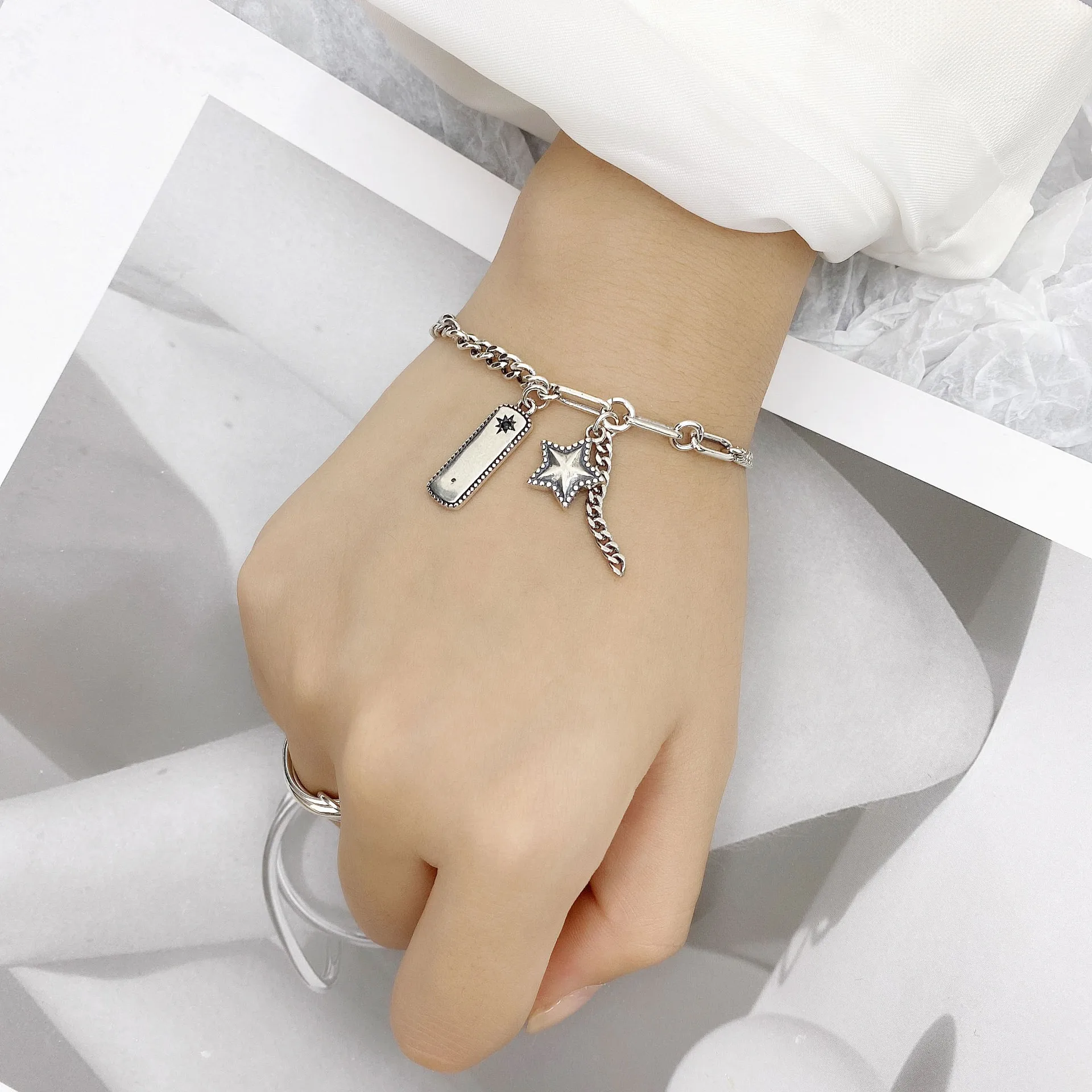 925 Sterling Star Bracelets Women's Tag Students Simple INS Non-mainstream Design Handmade Best Friend Retro Korean-style
925 Sterling Star Bracelets Women's Tag Students Simple INS Non-mainstream Design Handmade Best Friend Retro Korean-style