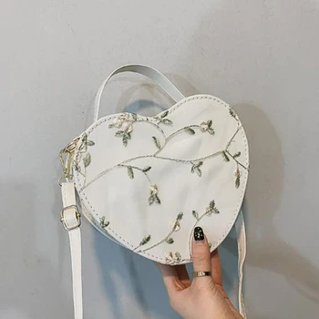 Handbags Zipper Bag Fashion Handbag Women Heart-shaped Wild Messenger Bag High Quality Small Fresh Sweet Shoulder Bag
Handbags Zipper Bag Fashion Handbag Women Heart-shaped Wild Messenger Bag High Quality Small Fresh Sweet Shoulder Bag
