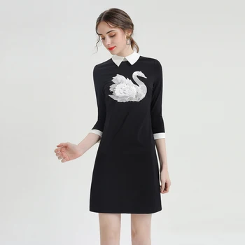 Xiaomoli Little Swan pasted cloth embroidered elegant little fairy color contrast little black new fall 2019 
Xiaomoli Little Swan pasted cloth embroidered elegant little fairy color contrast little black new fall 2019