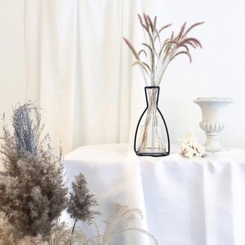 NEW Nordic Iron Creative Decoration Vase Abstract Black Lines Minimalist Art Iron Vase Dried Flower Vase Racks Flower Ornaments
NEW Nordic Iron Creative Decoration Vase Abstract Black Lines Minimalist Art Iron Vase Dried Flower Vase Racks Flower Ornaments