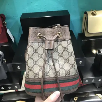 The highest quality ladies luxury fashion handbags quality classic 100% leather brand famous ladies hand-made handbags free ship
The highest quality ladies luxury fashion handbags quality classic 100% leather brand famous ladies hand-made handbags free ship