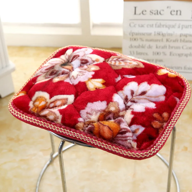 Winter warm non-slip bottom stool cushion thick plush student office cartoon flower square pad
Winter warm non-slip bottom stool cushion thick plush student office cartoon flower square pad