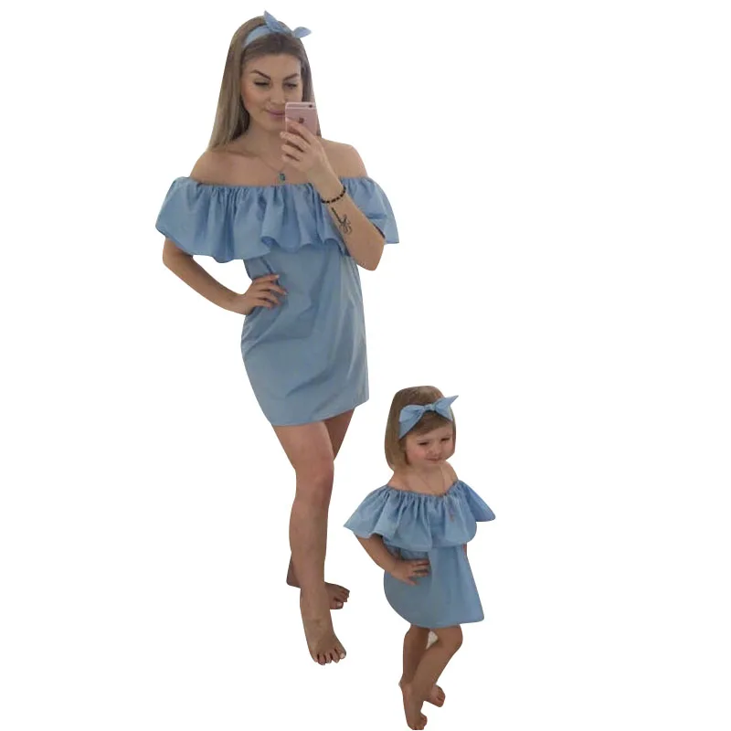New Mommy And Me Clothes Ruffled Parent-Child Dress Dress Female Family Look Mother Daughter Mama And Daughter Dress 2019 
New Mommy And Me Clothes Ruffled Parent-Child Dress Dress Female Family Look Mother Daughter Mama And Daughter Dress 2019