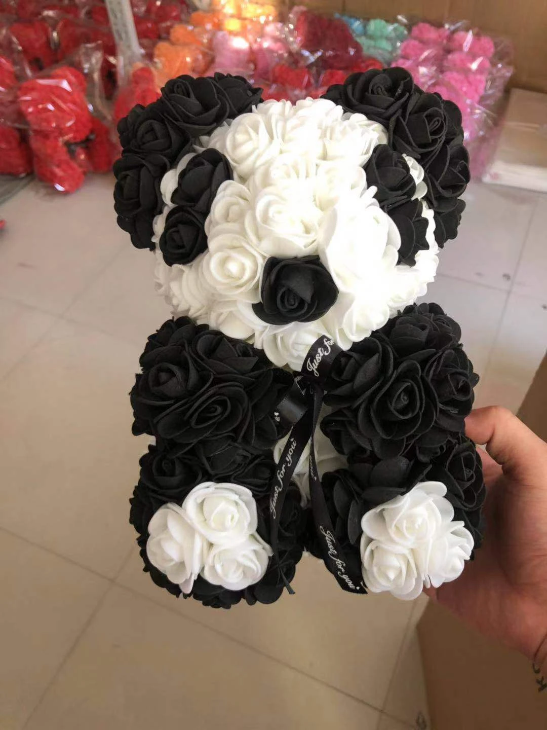 Drop shipping New 25cm flower Rose Panda and Red Rose Teddy Bear Artificial Soap Rose Valentine's Day present Christmas Gift
Drop shipping New 25cm flower Rose Panda and Red Rose Teddy Bear Artificial Soap Rose Valentine's Day present Christmas Gift