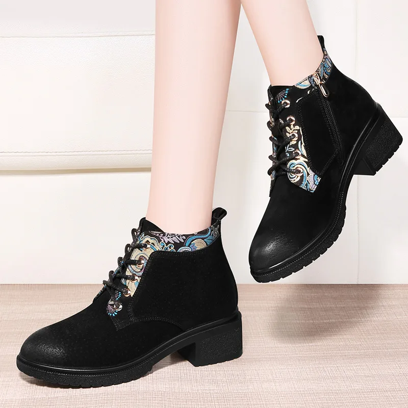Chunky Heel Short Boots Women's Semi-high Heeled 2019 Autumn And Winter New Style Martin Boots British Style Retro Spring And Au 
Chunky Heel Short Boots Women's Semi-high Heeled 2019 Autumn And Winter New Style Martin Boots British Style Retro Spring And Au