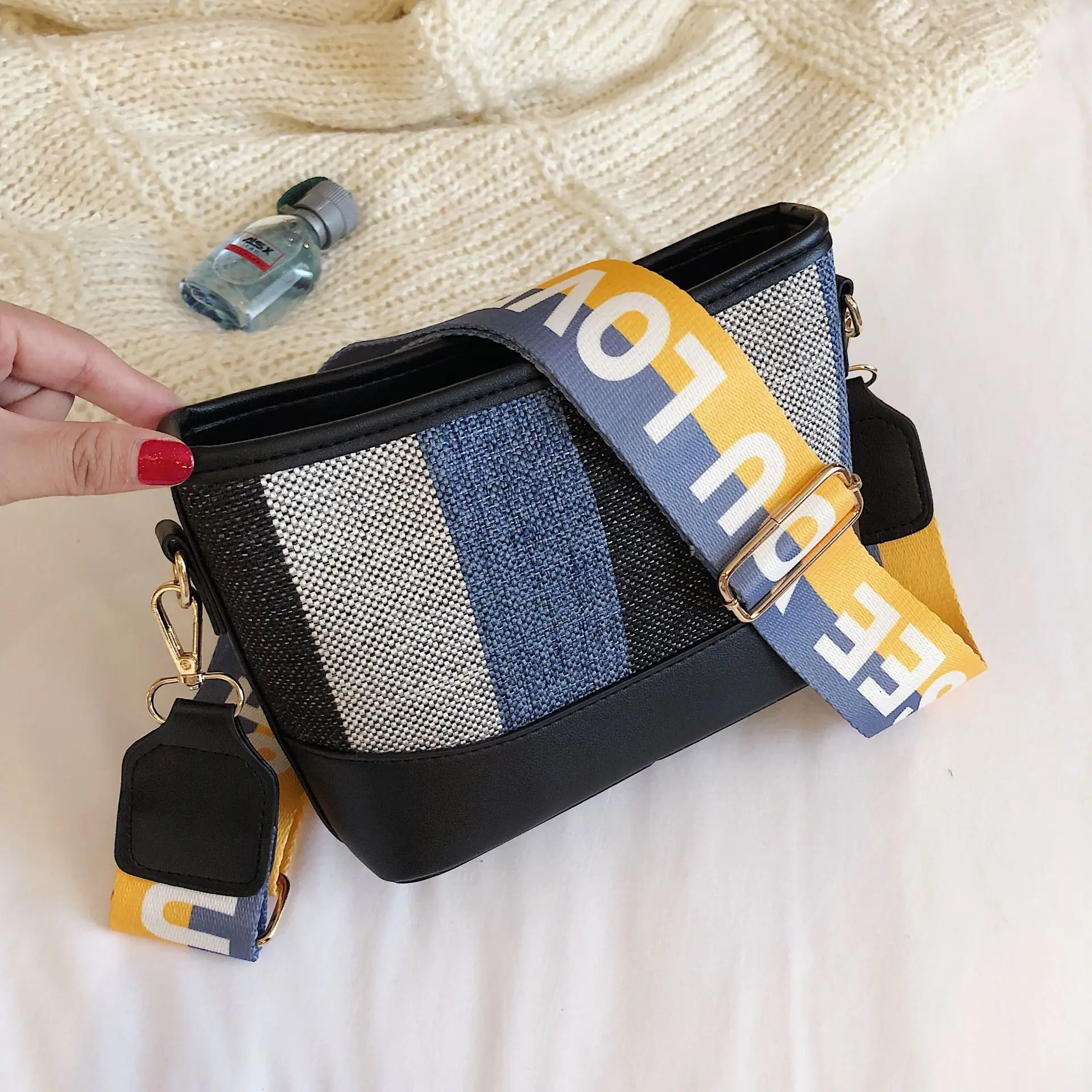 2019 Autumn New Style Square Sling Bag Pu Cotton Linen Fashion Joint Trendy Bag WOMEN'S Bag Shoulder Bag Women's
2019 Autumn New Style Square Sling Bag Pu Cotton Linen Fashion Joint Trendy Bag WOMEN'S Bag Shoulder Bag Women's