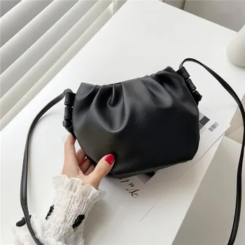 The new net red with the Korean version of the solid color pu dumpling bag shoulder messenger hand shoulder messenger bag
The new net red with the Korean version of the solid color pu dumpling bag shoulder messenger hand shoulder messenger bag