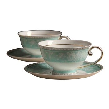 European Bone China Coffee Cup and Saucer Set Royal Luxury Handmade Porcelain Coffee Cup Travel Teacup Nice Gift B90
European Bone China Coffee Cup and Saucer Set Royal Luxury Handmade Porcelain Coffee Cup Travel Teacup Nice Gift B90