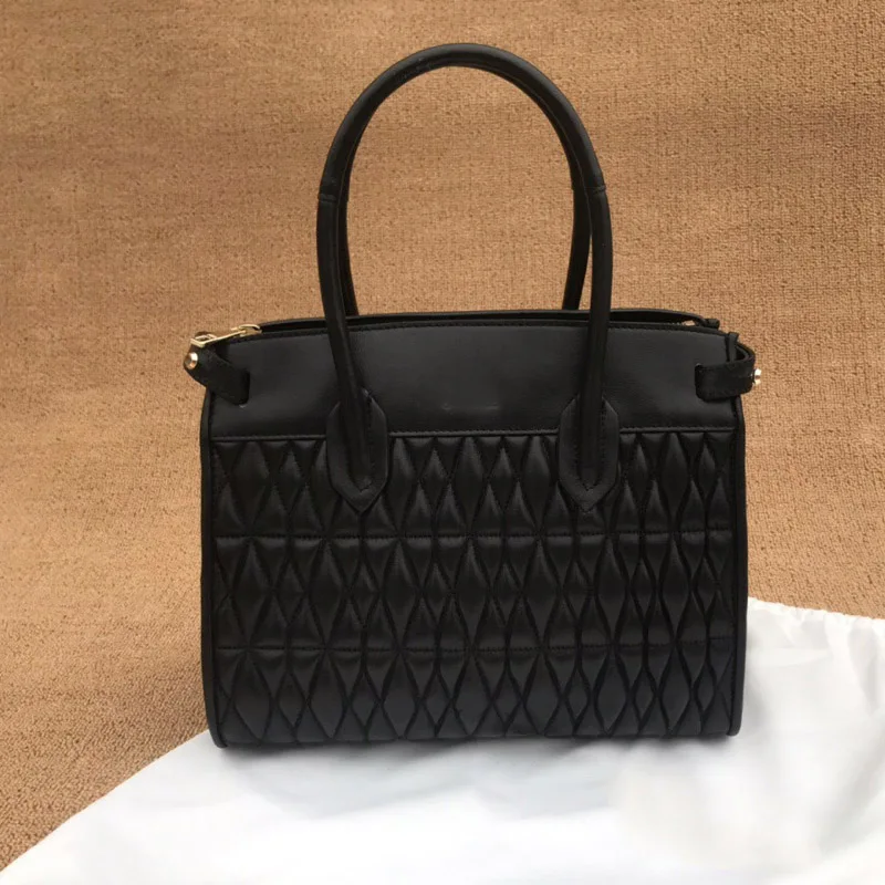 Genuine Leather Shoulder Bags Ladies Luxury Handbags Designer Famous Brand High Quality Fashion Bags For Women 2019
Genuine Leather Shoulder Bags Ladies Luxury Handbags Designer Famous Brand High Quality Fashion Bags For Women 2019