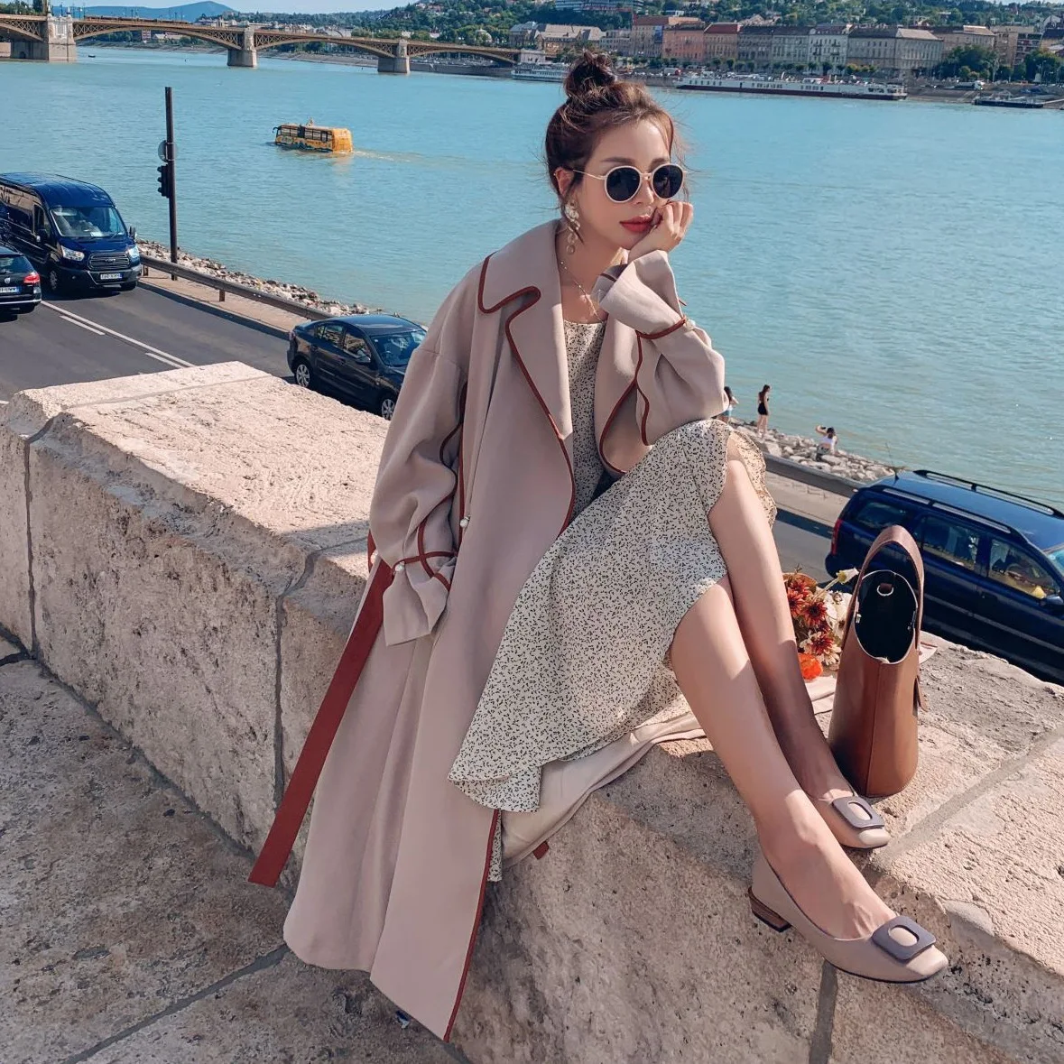 Photo Shoot Main Push INS Big Brand Suit Collar Covered Edge Contrast Color Pine Green Waist Hugging Lace-up Knock Elegant Trenc
Photo Shoot Main Push INS Big Brand Suit Collar Covered Edge Contrast Color Pine Green Waist Hugging Lace-up Knock Elegant Trenc