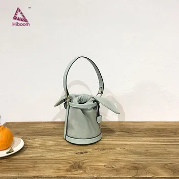 Hiboom 2019 Newest Autumn Leather Shoulder Bags Female Handbags Luxury Designer Ladies Bucket Bag Women Fashion Messenger Bag
Hiboom 2019 Newest Autumn Leather Shoulder Bags Female Handbags Luxury Designer Ladies Bucket Bag Women Fashion Messenger Bag